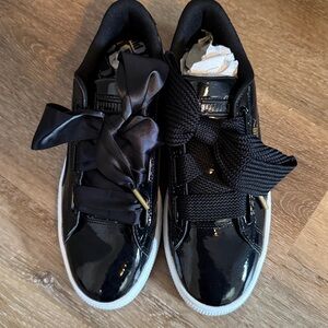 Puma Basket Heart Patent Sneakers in black - size 8 NWT